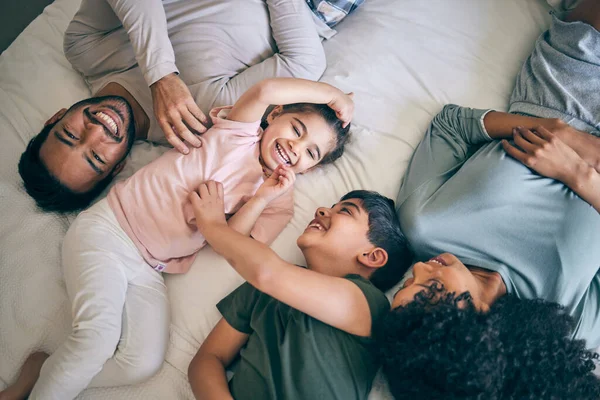 Happy Family Bed Playing Bonding Weekend Day Relax Together Home — Stock Photo, Image