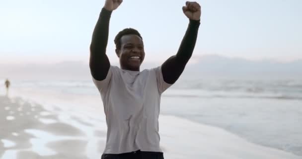 Praia Homem Negro Sim Celebração Para Realização Fitness Corrida Liberdade — Vídeo de Stock