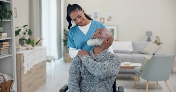 Senior Man Wheelchair Woman Support Nurse Help Healthcare Retirement Home — Stock Photo, Image