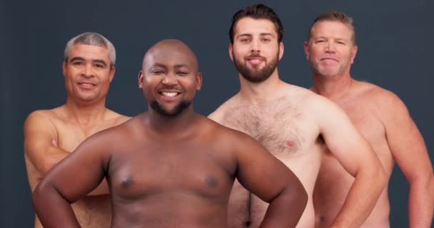 Щасливі Чоловіки Позитивність Тіла Обличчя Різноманітністю Впевненістю Щасливістю Студії Білизні — стокове відео