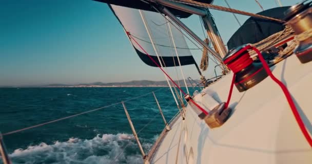 Вітрильний Спорт Човен Круїз Мотузкою Морі Подорожей Пригод Спорту Відпочинку — стокове відео