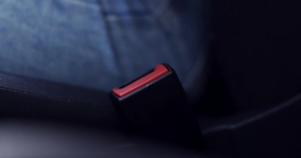 Cinturão Segurança Mão Carro Closeup Para Proteção Motorista Segurança Direito — Vídeo de Stock