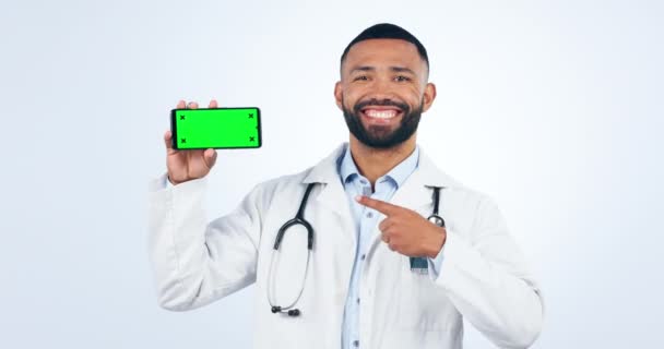 Läkare Telefon Och Grön Skärm Och Händer För Vård Presentation — Stockvideo