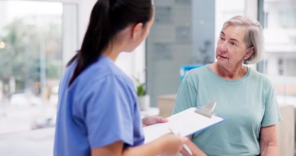 Poradenství Zdraví Nebo Lékařství Zdravotní Sestrou Pacientem Nemocnici Odpovědět Otázky — Stock video