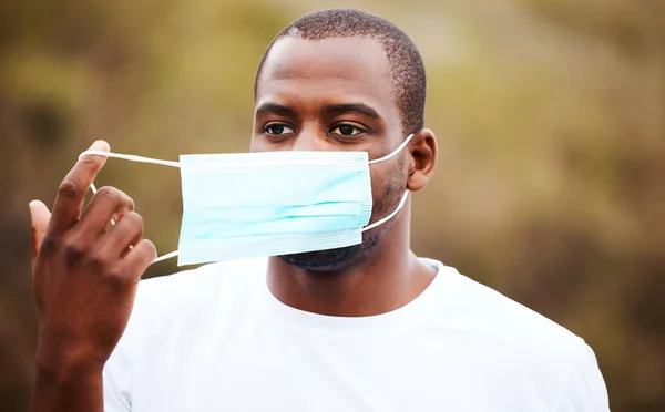 Corona Outdoor Black Man Remove Mask Regulations Pandemic Policy Breathing — Stock Photo, Image