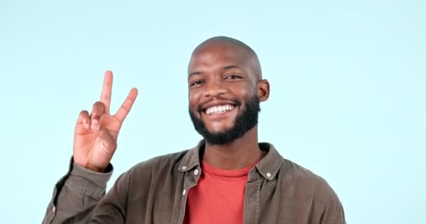 Paz Cara Sonrisa Con Hombre Estudio Para Ganar Votar Buena — Vídeos de Stock