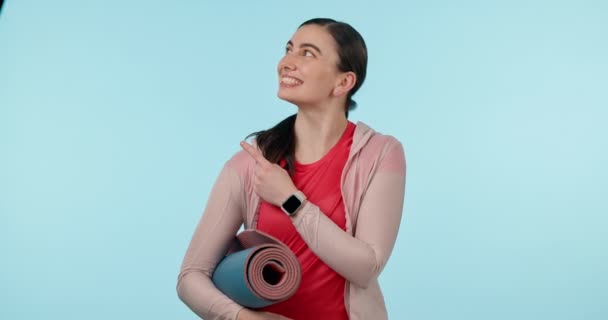 Fitness Wijzende Vinger Portret Van Een Vrouw Studio Voor Reclame — Stockvideo