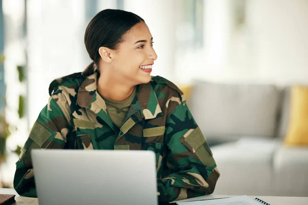 Laptop Smile Thinking Woman Soldier Looking Space While Reading Military — Stock Photo, Image