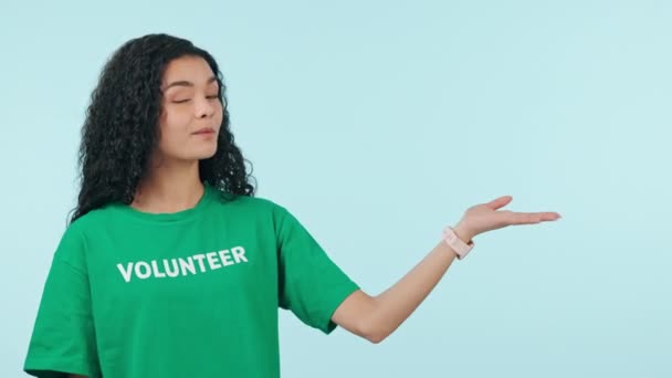 Woman Face Hand Pointing Volunteer Show Advertising Ngo Charity Information — Stock Video