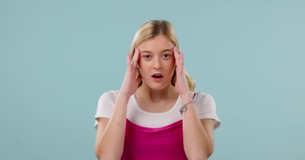 Překvapení Tvář Žena Stresem Úzkostí Zpráv Oznámení Přemýšlení Krizi Řešení — Stock video