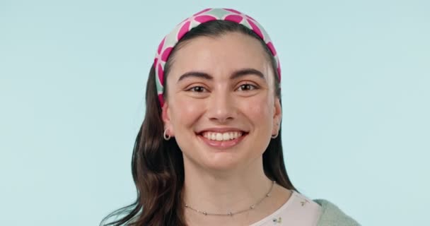Retrato Mulher Sorriso Estúdio Para Cuidados Com Pele Beleza Natural — Vídeo de Stock