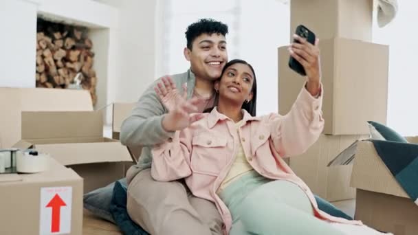 Happy Couple Real Estate Video Call Social Media Moving New — Stock Video