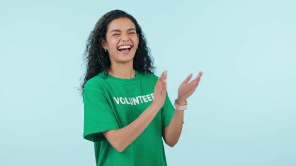 Volunteer Applause Cheers Woman Support Happiness Activism Charity Blue Background — Stock Video