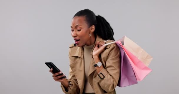 Kadın Hayır Alışveriş Torbasında Telefon Perakende Hatası Ticaret Borcu Risk — Stok video