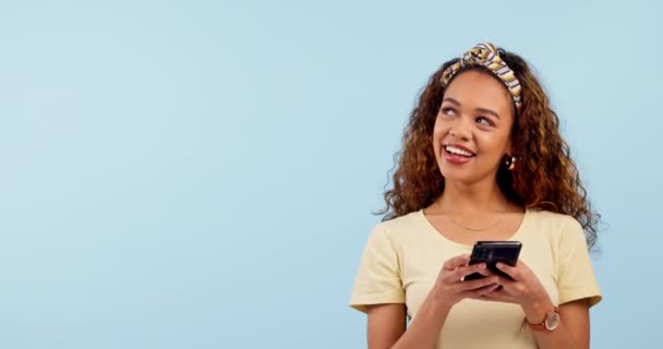 Phone Happy Woman Typing Thinking Studio Social Media Reading Notification — Stock Video