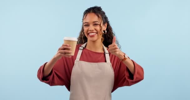 Kobieta Barista Kawa Kciukami Górze Dziękuję Gościnność Sukces Obsługa Klienta — Wideo stockowe