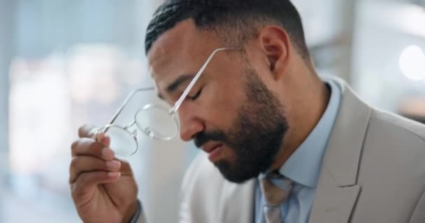 Businessman Headache Take Glasses Stress Eye Pain Anxiety Company Risk — Stock Video