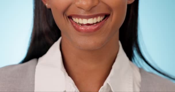 Dental Sorriso Boca Pessoa Com Clareamento Dental Ortodontia Limpeza Dentária — Vídeo de Stock