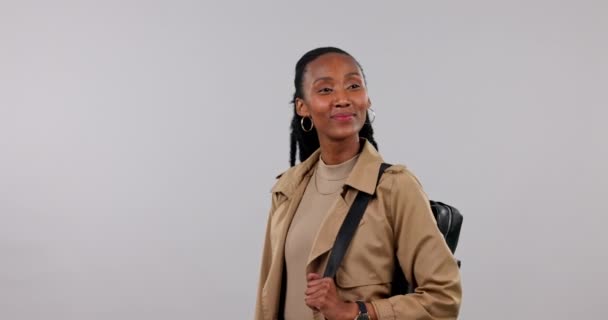 Reizen Sightseeing Zwarte Vrouw Studio Wandelen Voor Verkenning Reis Avontuur — Stockvideo