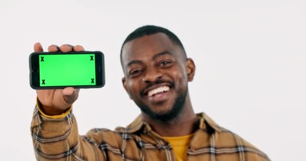 Cara Hombre Publicidad Pantalla Verde Teléfono Espacio Firmar Oferta Estudio — Vídeos de Stock