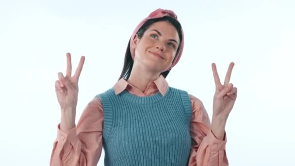 Signo Paz Feliz Rostro Mujer Estudio Por Amabilidad Apoyo Emoji — Vídeos de Stock