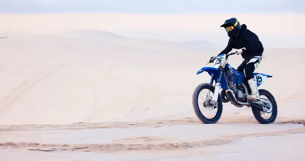 Пісок Швидкість Або Спортсмен Кермом Мотоцикла Дій Пригод Або Фітнесу — стокове фото