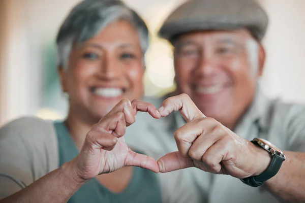 Portrait Home Senior Couple Heart Sign Marriage Commitment Support Care — Stock Photo, Image