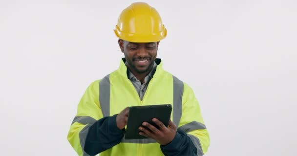 Felicidad Hombre Trabajador Construcción Con Tableta Estudio Para Gestión Proyectos — Vídeos de Stock