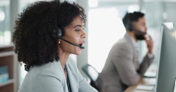 Boldog Call Center Ügyfélszolgálat Telemarketing Támogatás Vagy Kommunikáció Irodában Barátságos — Stock videók