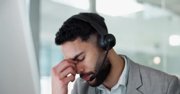 Stress Hoofdpijn Man Call Center Moe Vermoeidheid Aan Helpdesk Het — Stockvideo