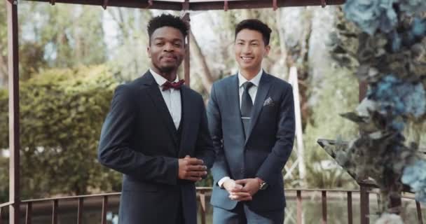 Bruidegom Wachtende Zwarte Man Bruiloft Voor Liefde Bij Romantische Formele — Stockvideo
