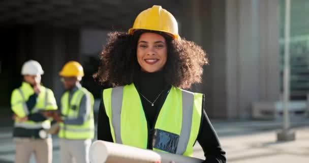 Boldog Építész Város Építési Menedzsment Vagy Csapatmunka Vezetése Helyszínen Női — Stock videók
