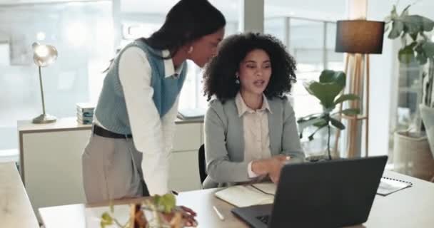 Laptop Frauen Oder Manager Die Eine Glückliche Frau Einem Start — Stockvideo