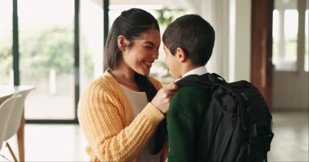 Schule Urlaub Und Mutter Mit Kind Hause Bereit Für Bildung — Stockvideo