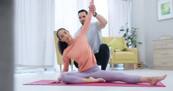 Fitness Stretching Man Vrouw Huis Voor Oefening Training Training Woonkamer — Stockvideo