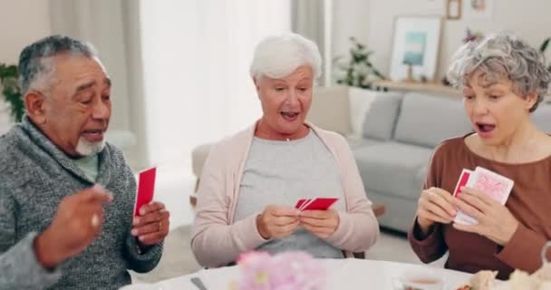 Giocare Carte Andare Pensione Gli Amici Anziani Tea Party Insieme — Video Stock