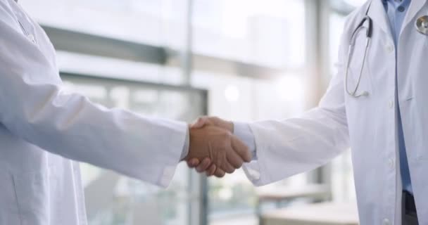Eller Takım Çalışması Doktorlar Bir Hastane Toplantısında Başarı Iyi Terfi — Stok video