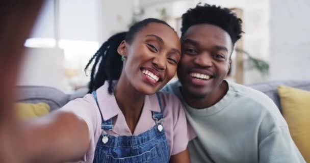 Schwarzes Paar Selfie Und Gesicht Mit Bild Für Die Sozialen — Stockvideo
