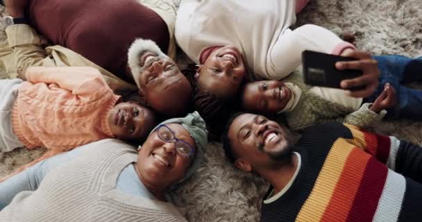 Selfie Van Grootouders Ouders Kinderen Vloer Voor Liefde Herinneringen Samen — Stockvideo