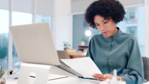 Business Woman Documents Reading Report Human Resources Review Application Employee — Stock Video