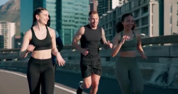 Skupina Závod Nebo Lidé Městě Běží Silnici Pro Cvičení Trénink — Stock video