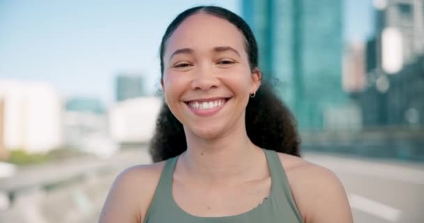 Kvinde Smil Portræt Byen Motion Sved Fitness Sundhed Træning Ved – Stock-video