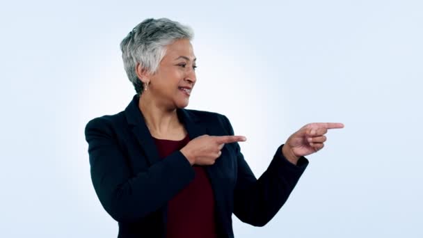 Presentation Senior Business Woman Pointing Studio Blue Background Mockup Space — Stock Video