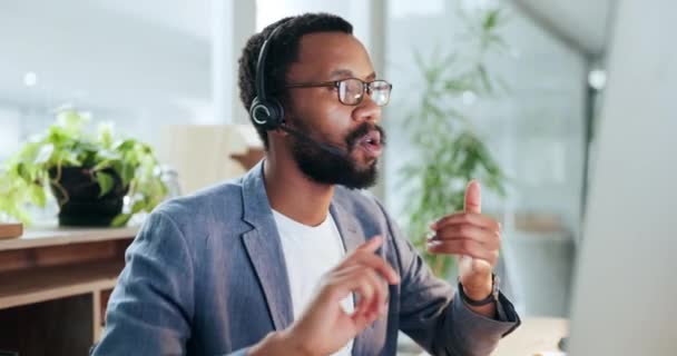 Hombre Negro Ordenador Consultoría Call Center Para Atención Cliente Asesoramiento — Vídeo de stock