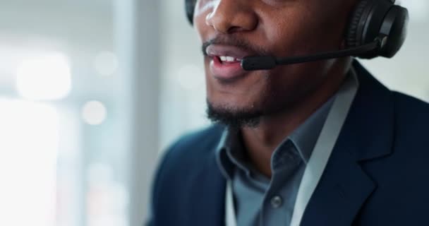 Closeup Pria Dan Mulut Berkonsultasi Call Center Layanan Pelanggan Atau — Stok Video