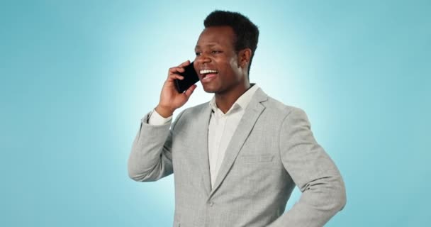 Businessman Phone Serious Communication Studio Networking Discussion Conversation Blue Background — Stock Video