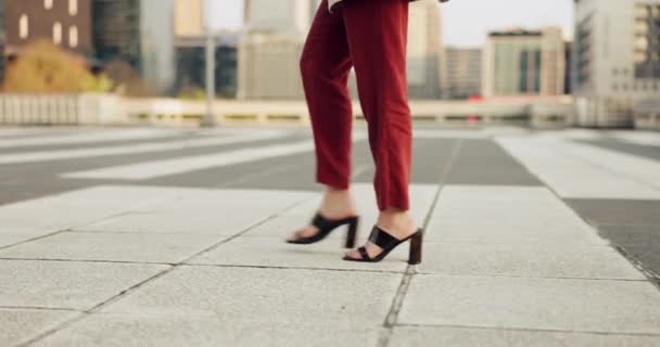 Business Woman Shoes Walking Trowalk City Cbd Travel Urban Office — стоковое видео