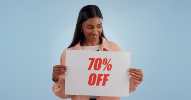 Happy Woman Billboard Discount Sign Sale Price Shopping Deal Studio — Stock video