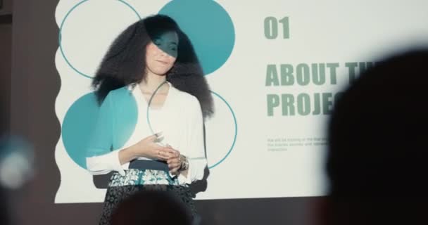 Speaker Projector Business Woman Presentation Speech Project Management Proposal Audience — Stock Video