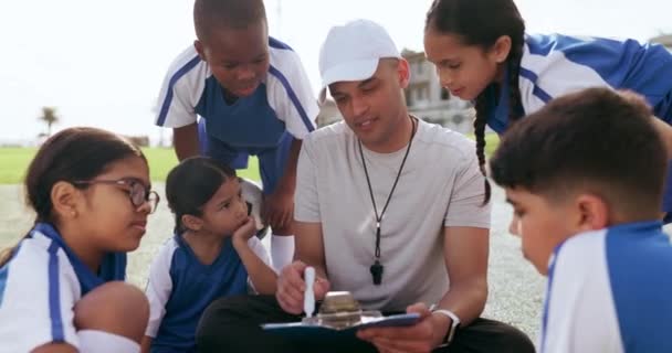 Équipe Entraînement Enfants Sur Terrain Pour Soccer Afin Préparer Pour — Video